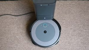 iRobot Roomba 960 vs iRobot Roomba i3