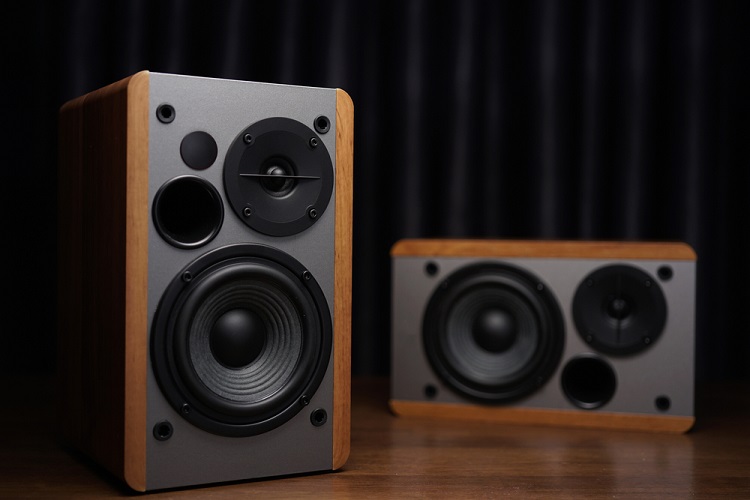 Best Bookshelf Speakers 2024 - Reviews and Buying Guide
